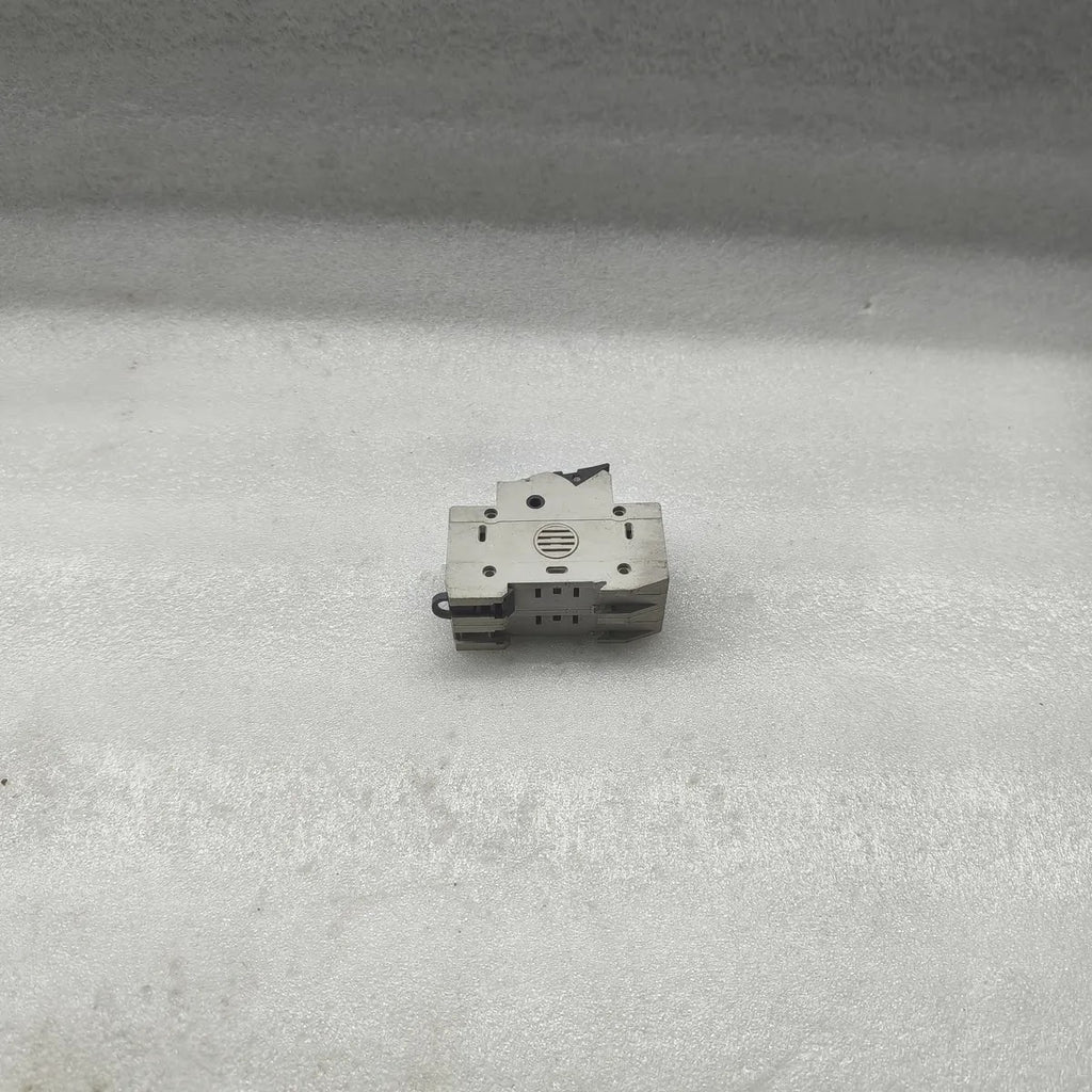 A Bradley 1492-FB2C30-L Fuse Holder 30A 600V 2-Pole Class CC Series B