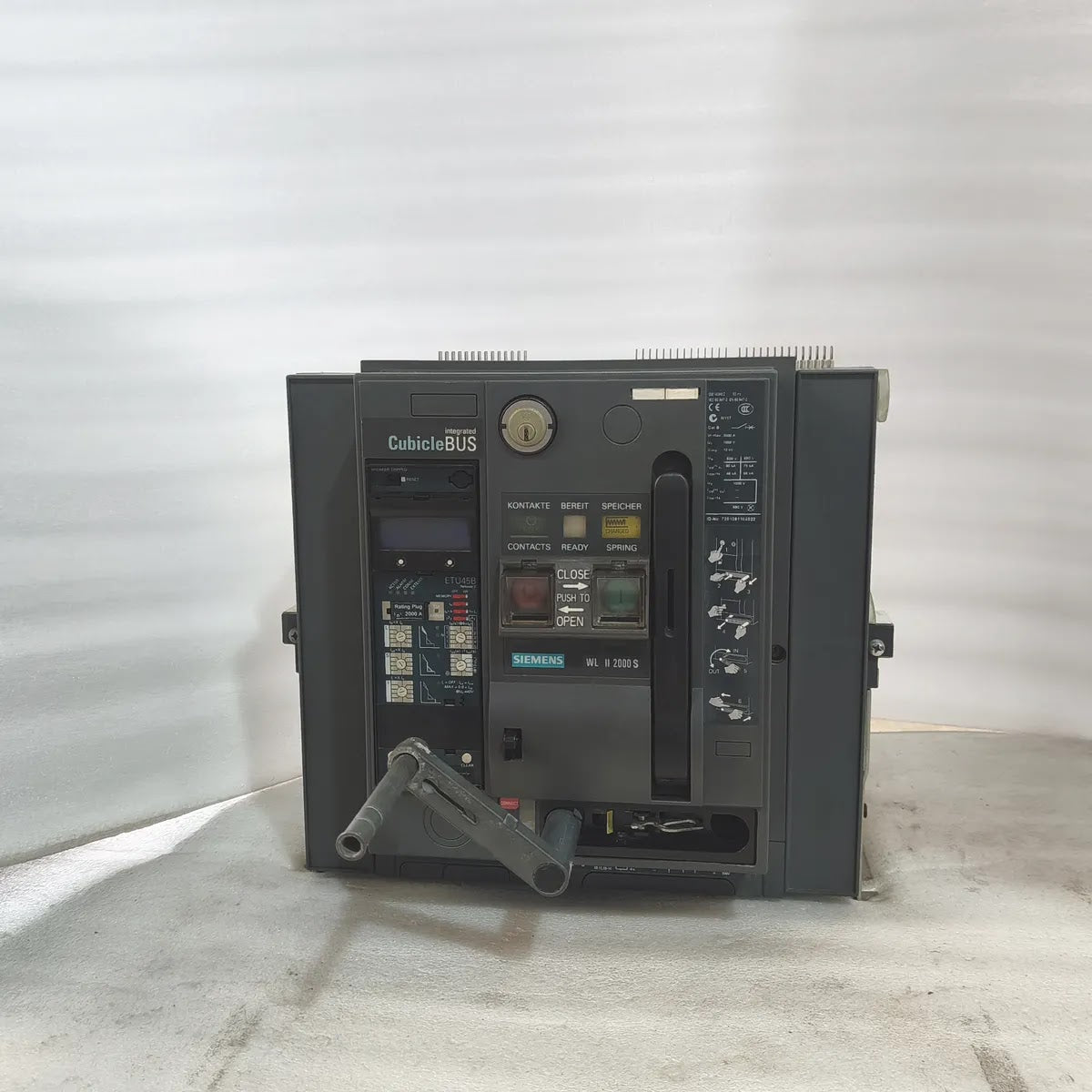Siemens WL II 2000 S Air Circuit Breaker 3WL1220-3FB36-4GA4 2000A ETU45B