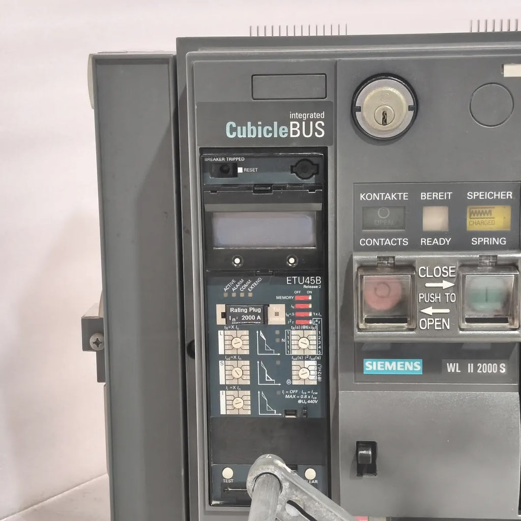 Siemens WL II 2000 S Air Circuit Breaker 3WL1220-3FB36-4GA4 2000A ETU45B