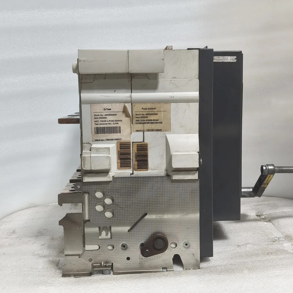 Siemens WL II 2000 S Air Circuit Breaker 3WL1220-3FB36-4GA4 2000A ETU45B