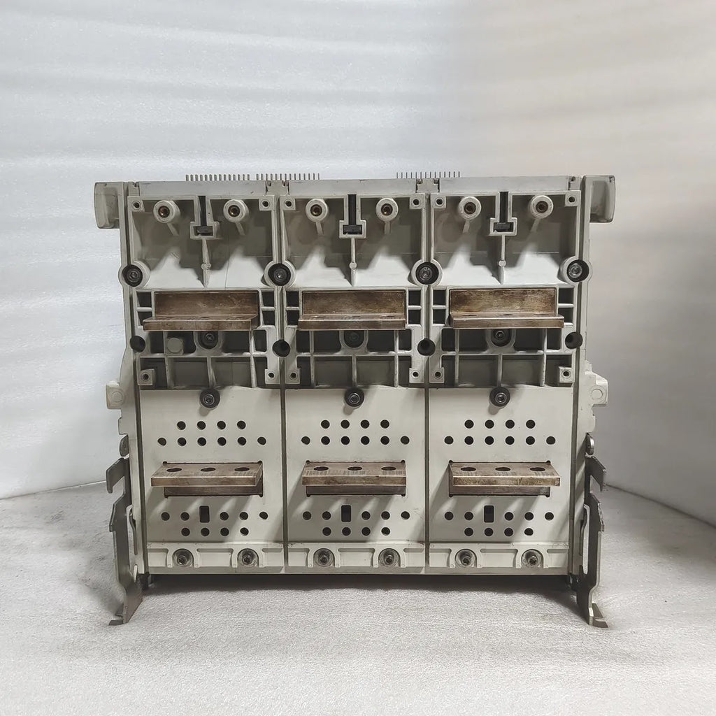 Siemens WL II 2000 S Air Circuit Breaker 3WL1220-3FB36-4GA4 2000A ETU45B