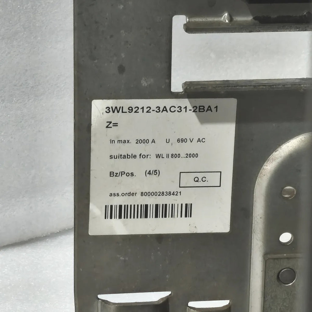 Siemens WL II 2000 S ACB 3WL1220-3FB36-4GA4 2000A 1000V CubicleBUS
