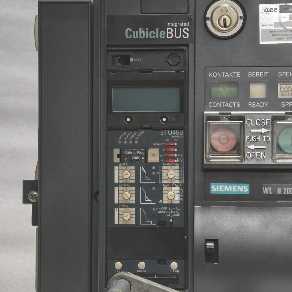 Siemens WL II 2000 S ACB 3WL1220-3FB36-4GA4 2000A 1000V CubicleBUS