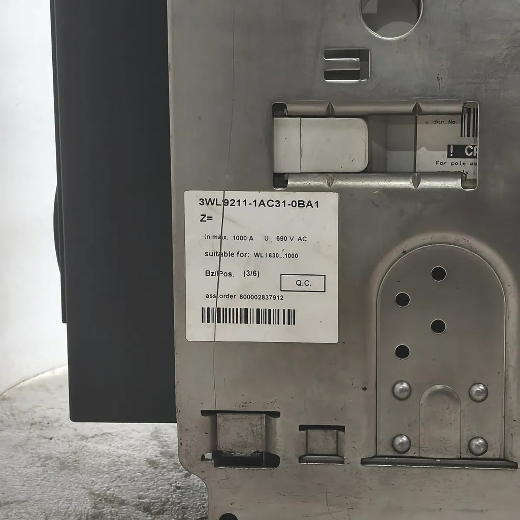 Siemens WL I 800 S ACB 3WL1108-3CB36-4GA4 800A 690V 66kA ETU25B