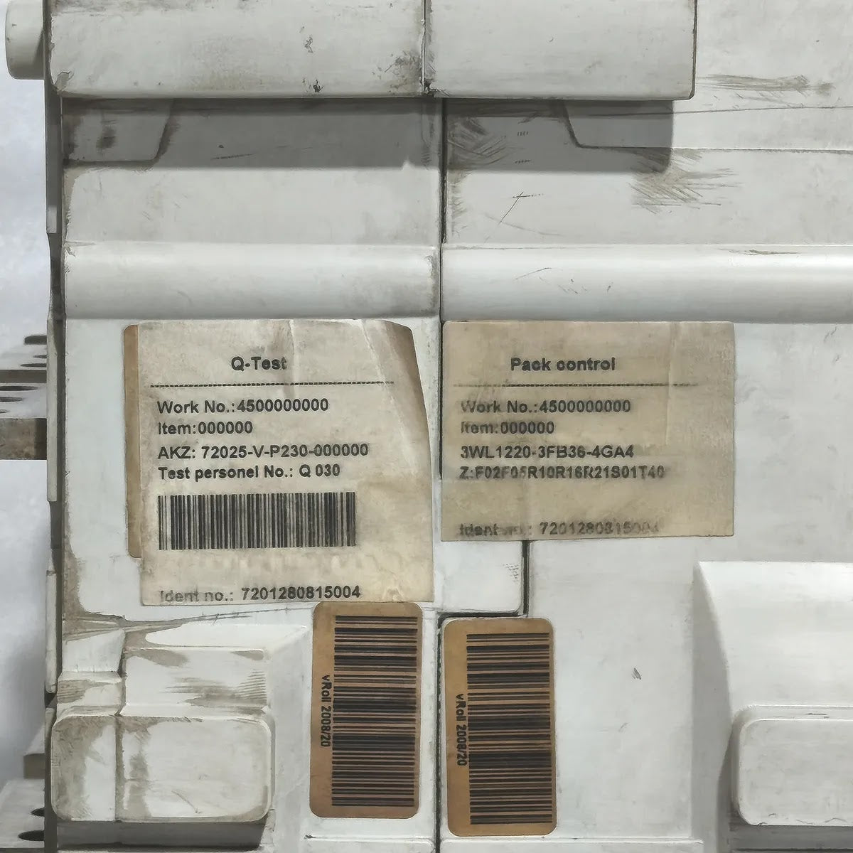 Siemens 3WL1220-3FB36-4GA4 WL II 2000S Air Circuit Breaker PROFIBUS ETU45B