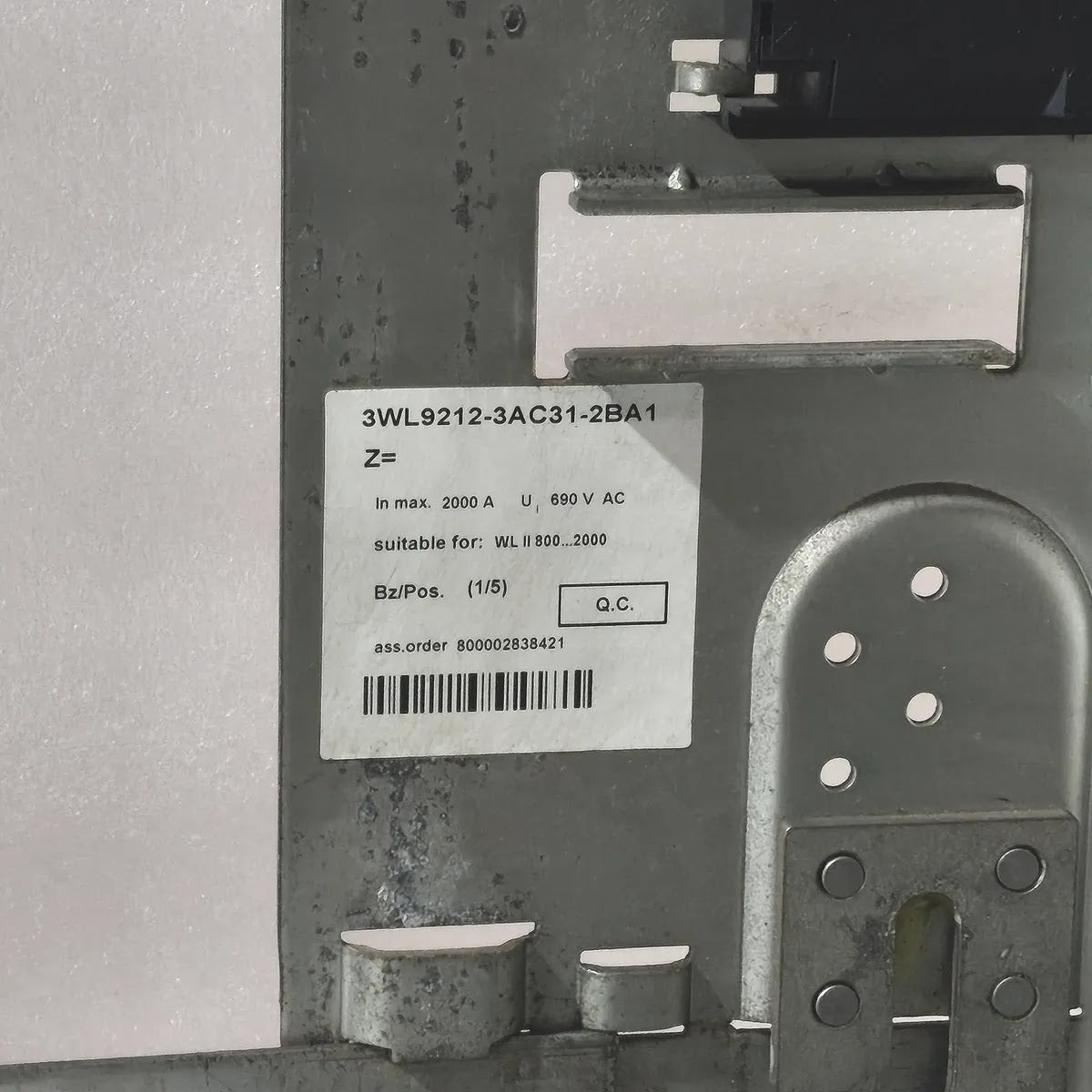 Siemens 3WL1220-3FB36-4GA4 WL II 2000S Air Circuit Breaker PROFIBUS ETU45B