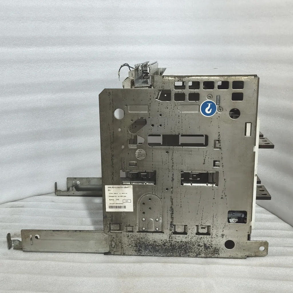 Siemens 3WL1220-3FB36-4GA4 WL II 2000S Air Circuit Breaker PROFIBUS ETU45B