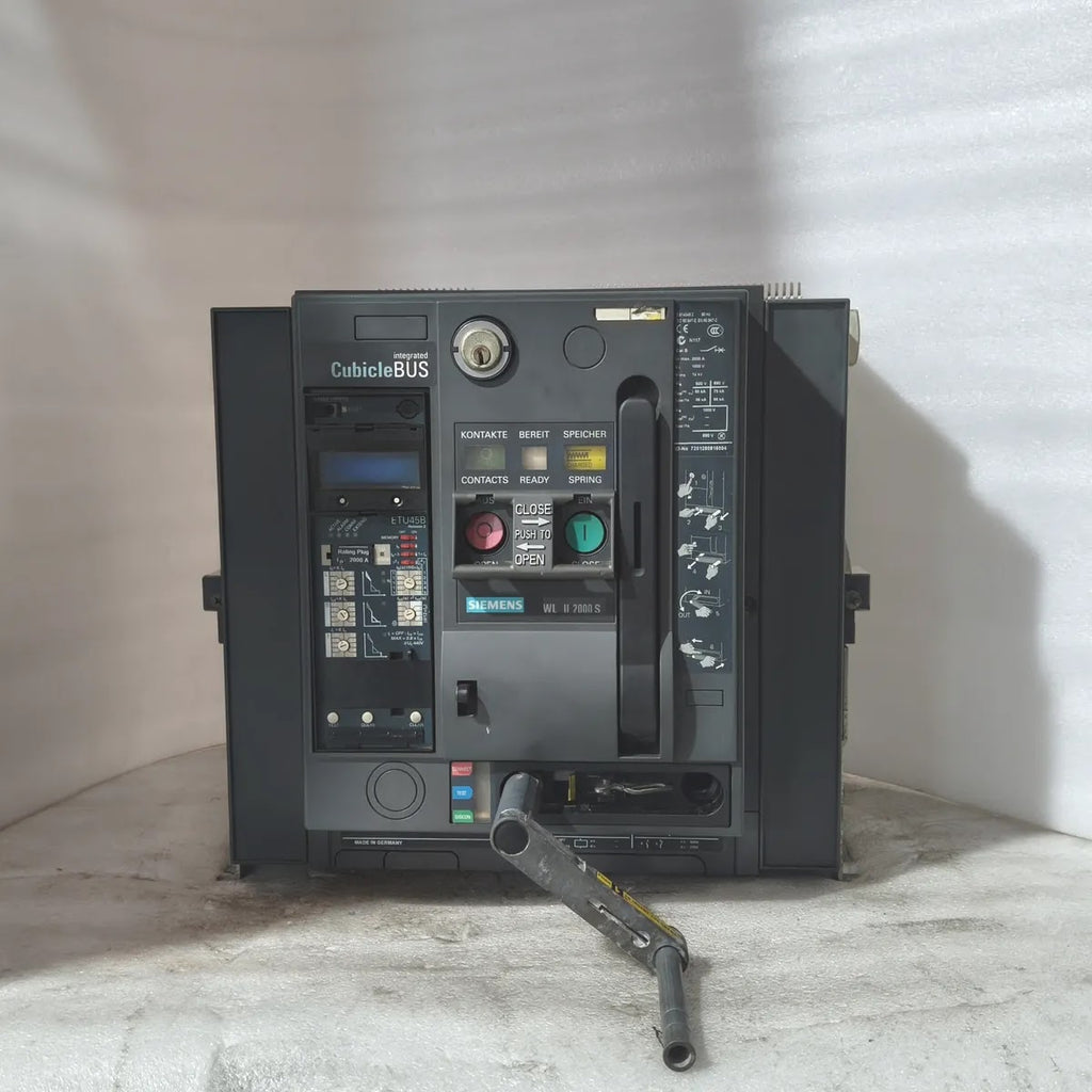 Siemens 3WL1220-3FB36-4GA4 WL II 2000S Air Circuit Breaker PROFIBUS ETU45B