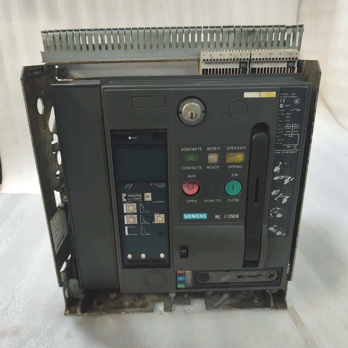 Siemens 3WL1112-2CB45-4GS4-Z Air Circuit Breaker WL I 1250 N 1250A 690V 4-Pole