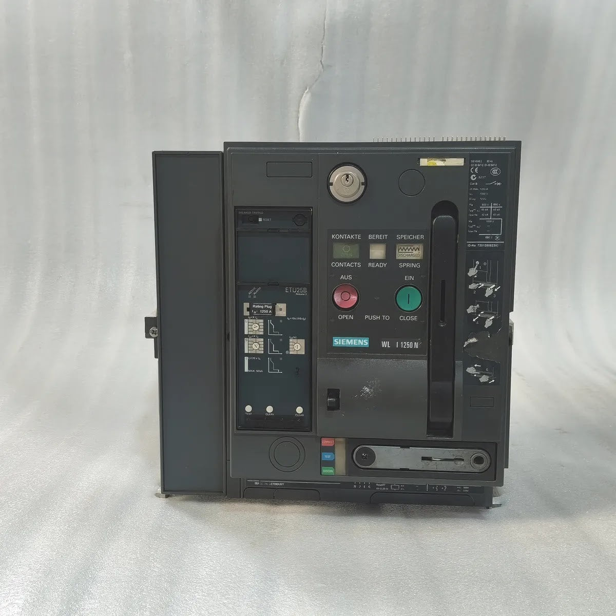Siemens 3WL1112-2CB45-4GS4-Z ACB WL I 1250 N 1250A 1000V AC ETU25B Cat B