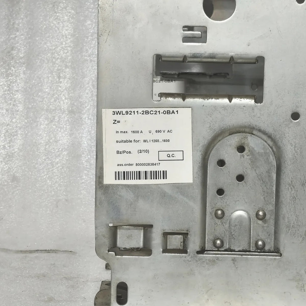 Siemens WL I 1250 N Air Circuit Breaker 3WL1112-2CB45-4GS4-Z 1250A 690V ETU25B