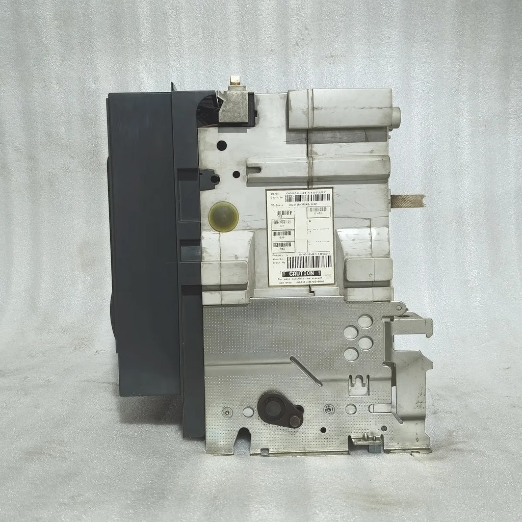 Siemens WL I 1250 N Air Circuit Breaker 3WL1112-2CB45-4GS4-Z 1250A 690V ETU25B