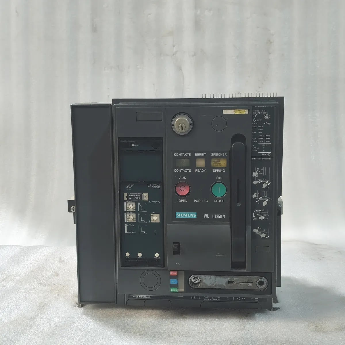Siemens WL I 1250 N Air Circuit Breaker 3WL1116-3AS42-1AA2 1250A 1000V 55kA