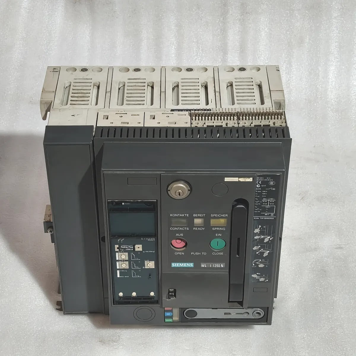 Siemens WL I 1250 N Air Circuit Breaker ETU25B 1250A 3WL1116-3AS42-1AA2 4-Pole