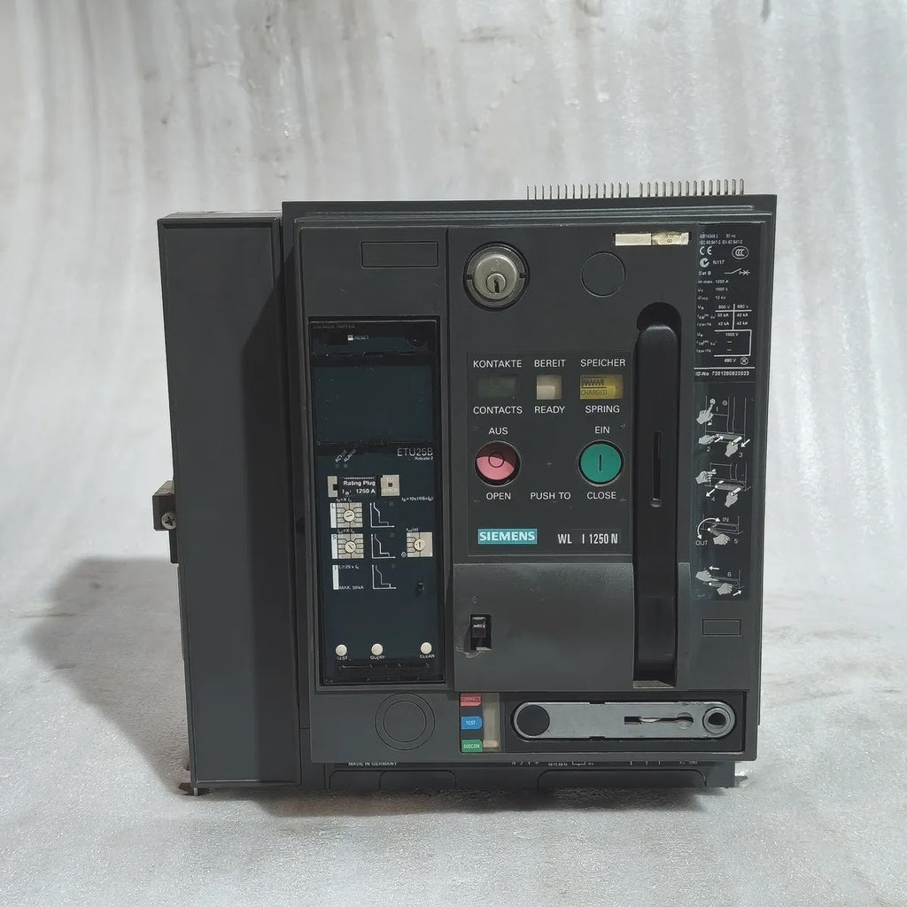 Siemens WL I 1250 N Air Circuit Breaker ETU25B 1250A 3WL1116-3AS42-1AA2 4-Pole
