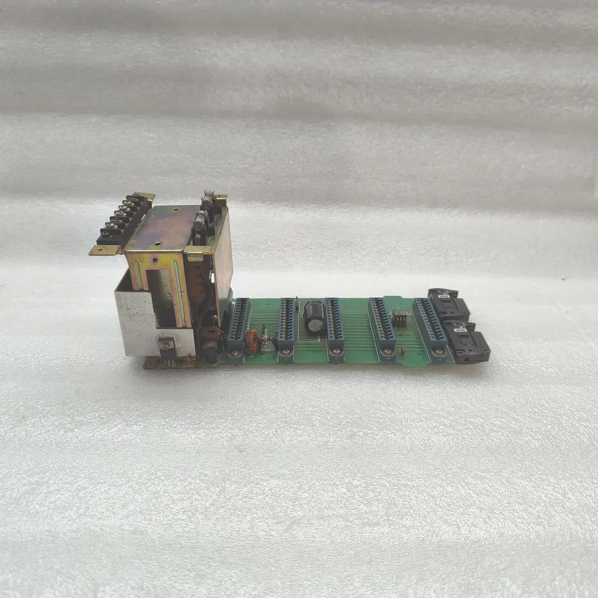 KOYO 7820723-7 E-01B Rack Backplane Board with Power Supply 5-Slot
