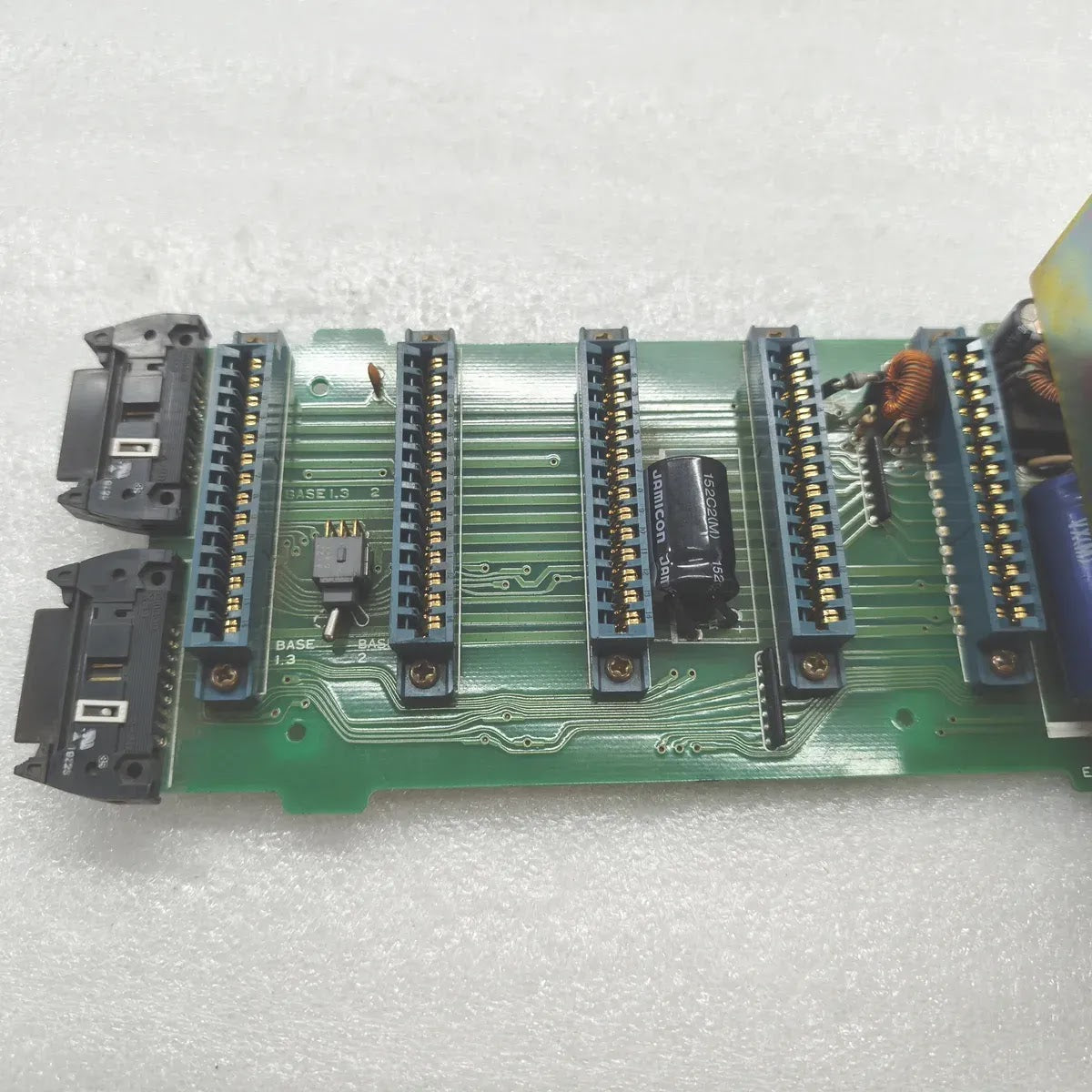 KOYO 7820723-7 E-01B Rack Backplane Board with Power Supply 5-Slot