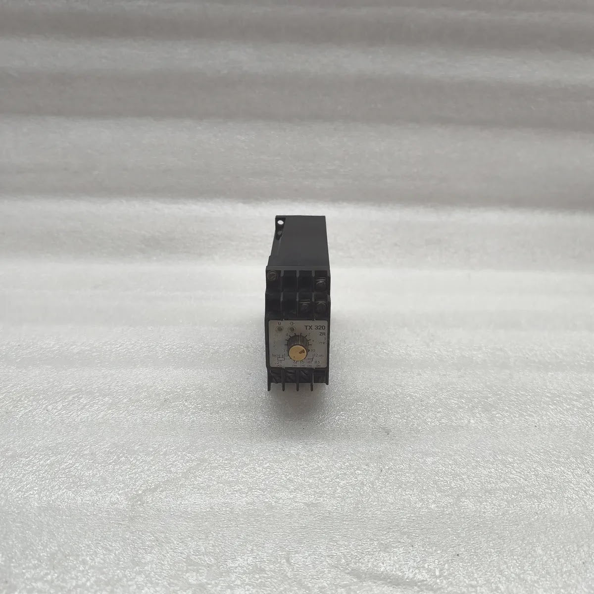 SIEMENS TX 320 ZR Time Delay Relay 220/230VAC 48VDC 6.4-64min