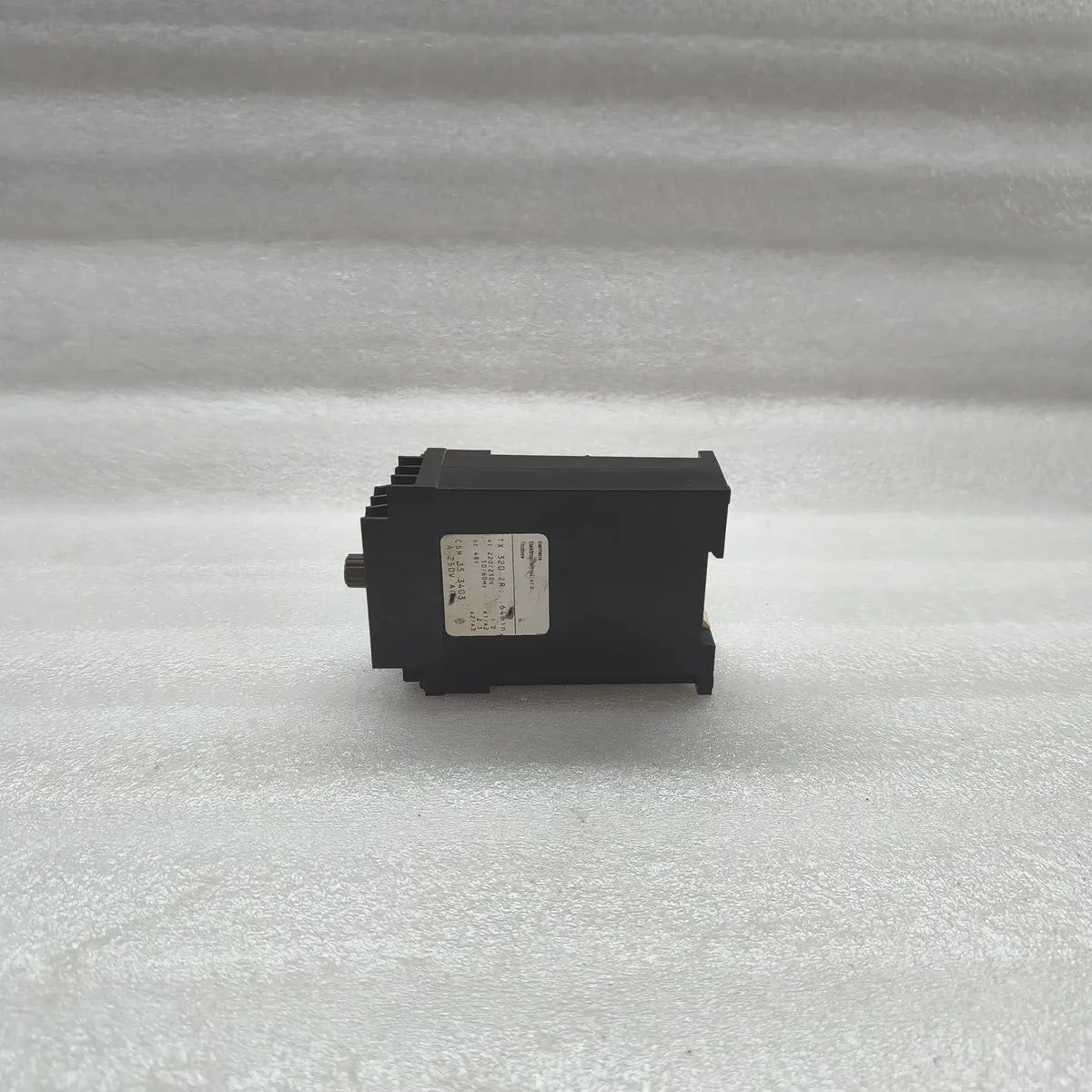 SIEMENS TX 320 ZR Time Delay Relay 220/230VAC 48VDC 6.4-64min