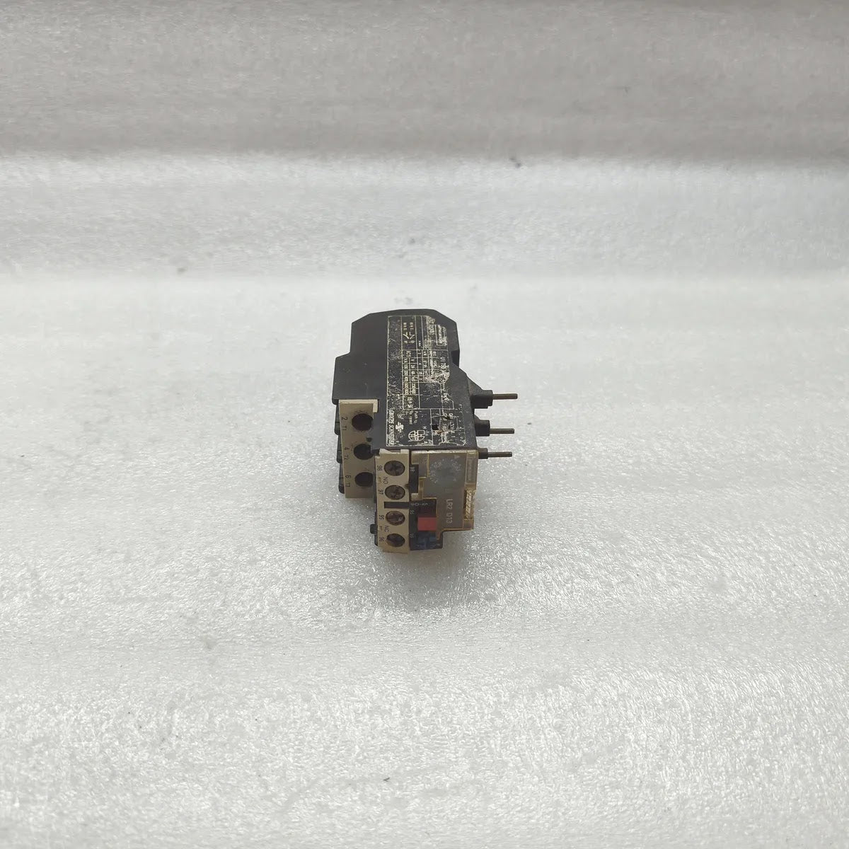 TELEMECANIQUE LR2D1305 Thermal Overload Relay 0.63-1A 750V