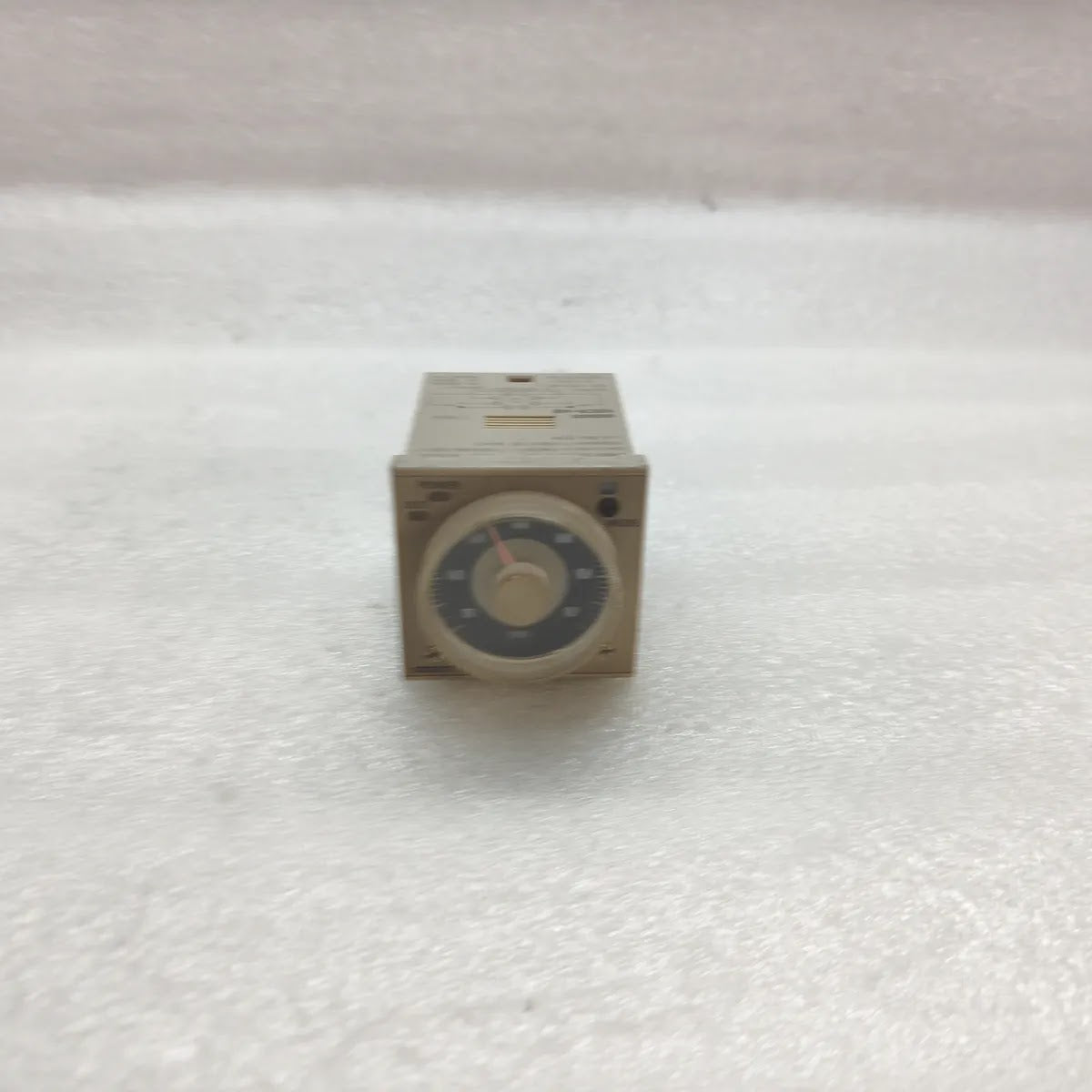 OMRON H3CR-A8 Multi-Function Timer 100-240VAC 5A