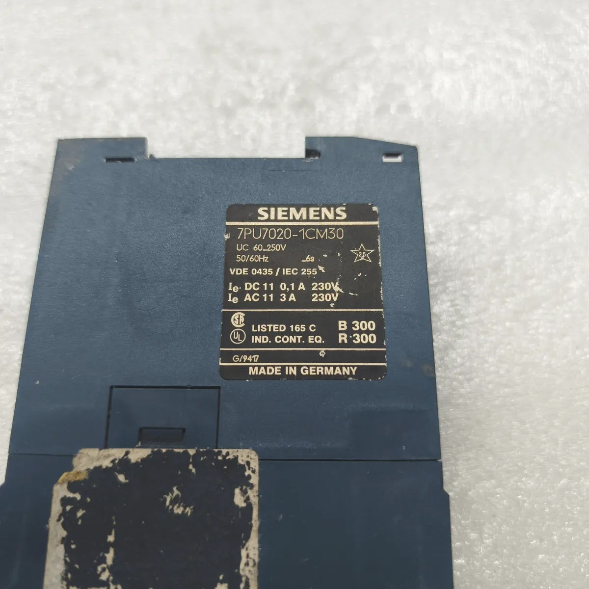 SIEMENS 7PU7020-1CM30 Timing Relay 60-250V 0.6-6s