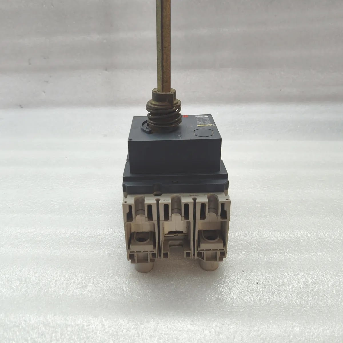 MERLIN GERIN Compact NS 100N Moulded Case Circuit Breaker 750V Ui 8kV Uimp 3P