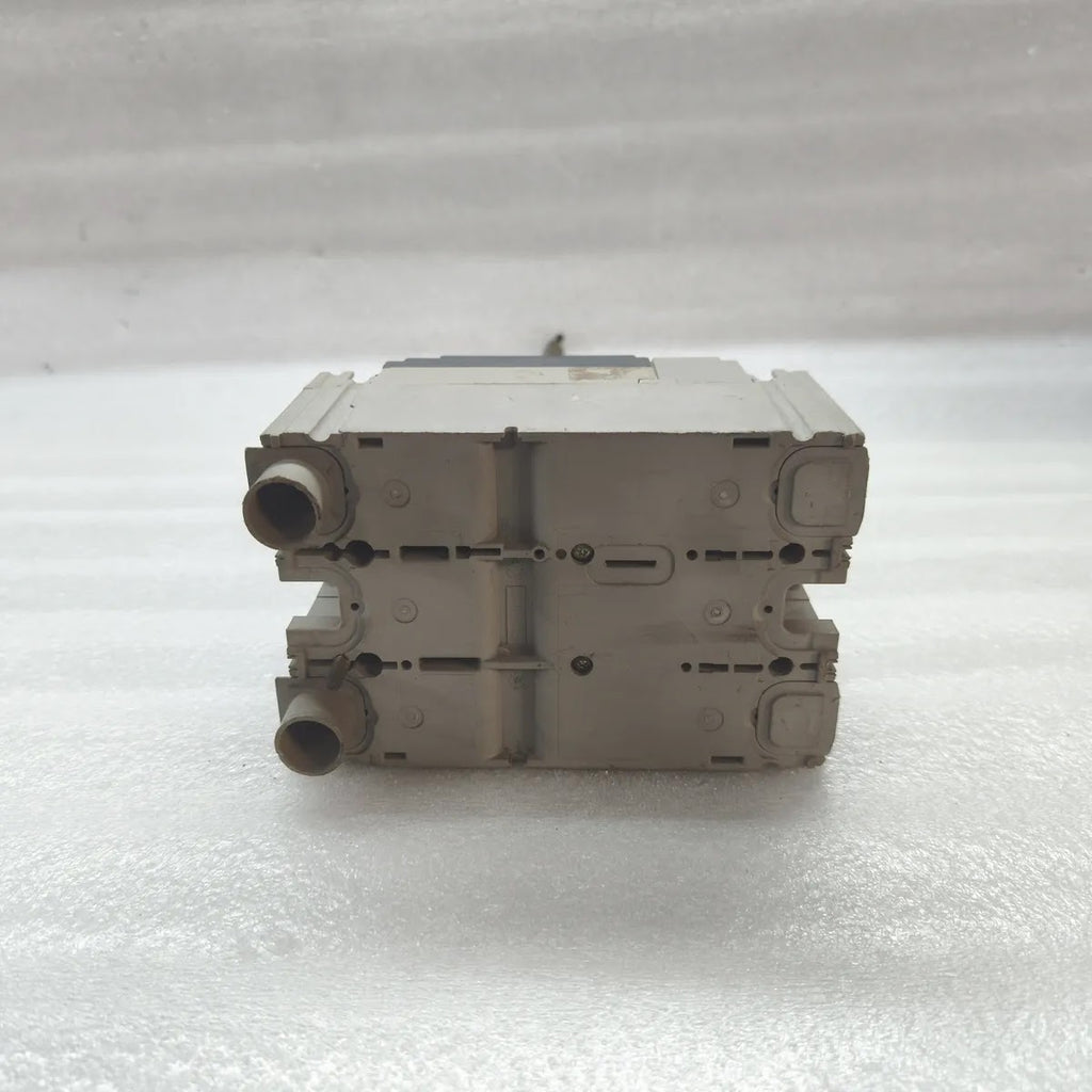 MERLIN GERIN Compact NS 100N Moulded Case Circuit Breaker 750V Ui 8kV Uimp 3P