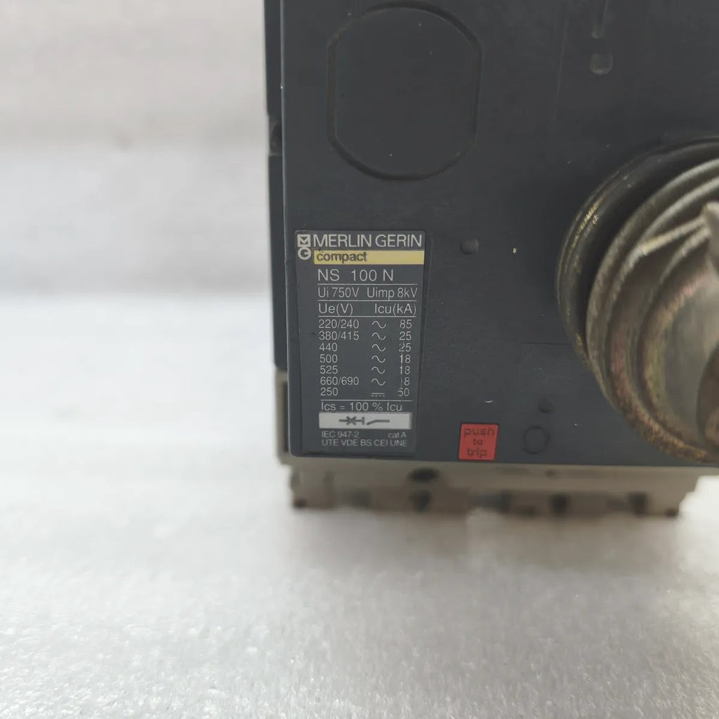 MERLIN GERIN Compact NS 100N Moulded Case Circuit Breaker 750V Ui 8kV Uimp 3P