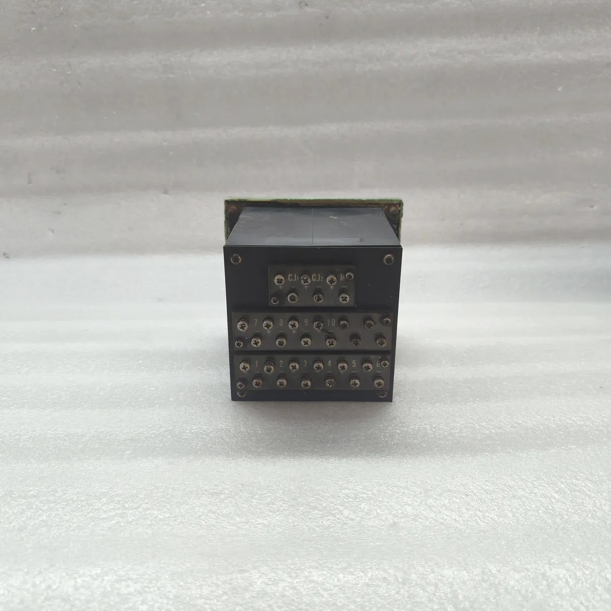 Marine ENGINE CYLINDER EXHAUST GAS TEMPERATURE Selector Switch Indicator Panel