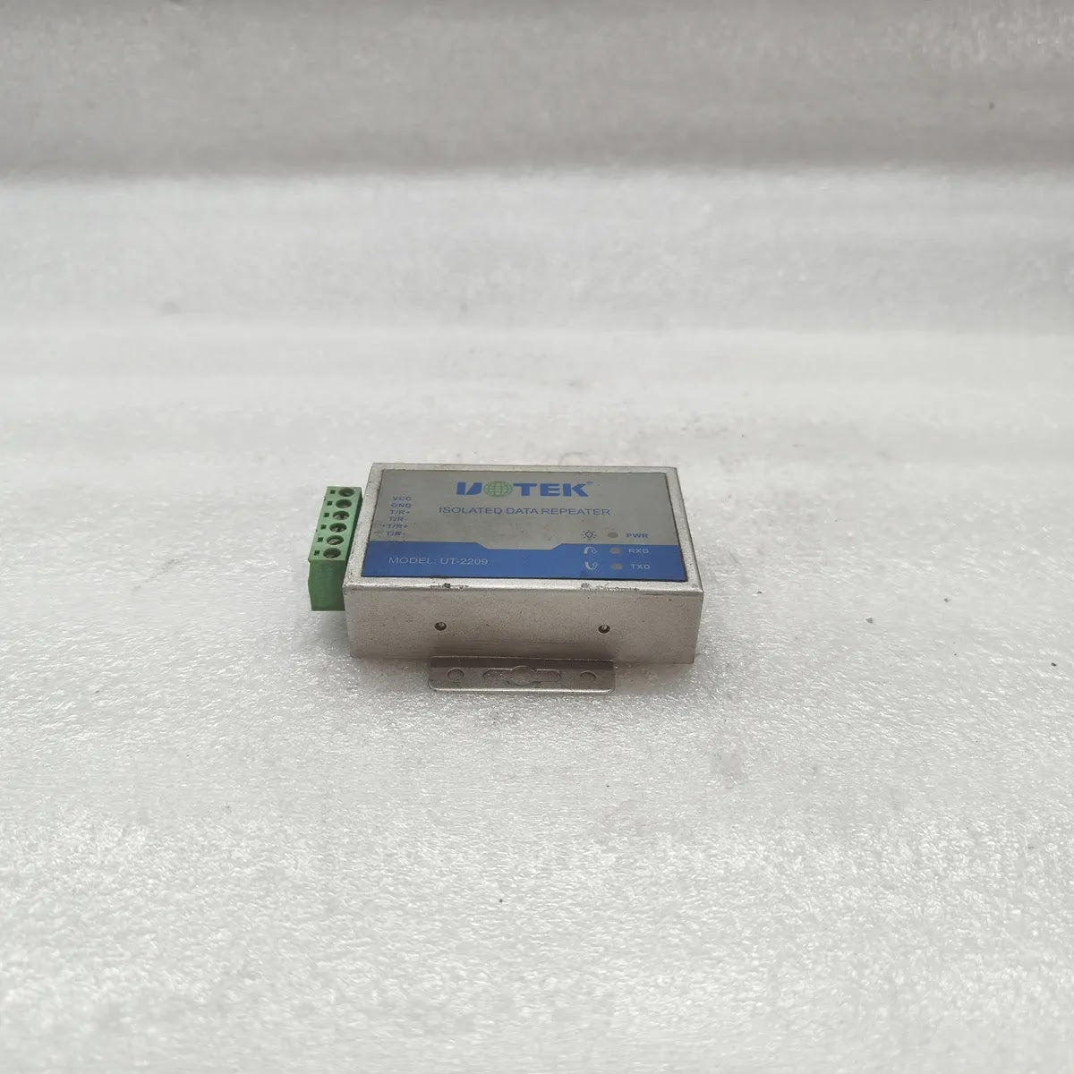 UOTEK UT-2209 ISOLATED DATA REPEATER