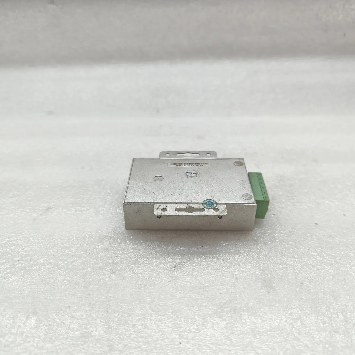 UOTEK UT-2209 ISOLATED DATA REPEATER