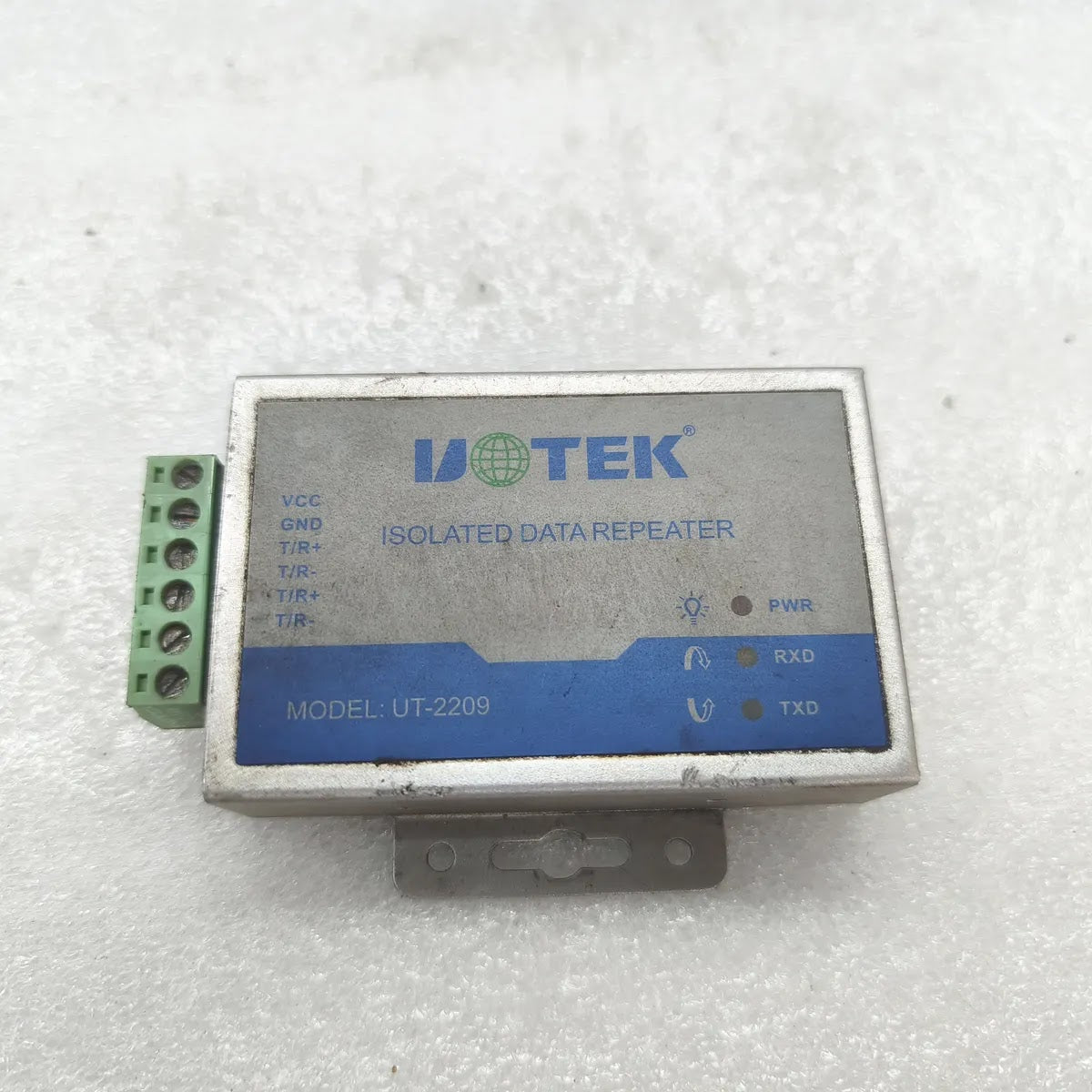 UOTEK UT-2209 ISOLATED DATA REPEATER