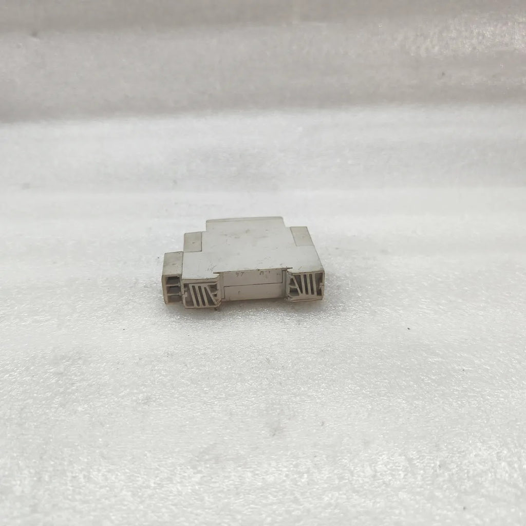ABB CT-AHD.22 E234 OFF-DELAY TIME RELAY 0.05s-100h AC 24-240V DC 24-48V 2 C/O