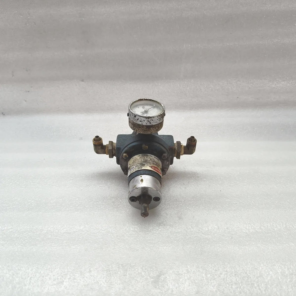 NABCO Reducing Valve RD-4 Primary Press. 9 kg/cm² Secondary Press. 0.5 kg/cm²