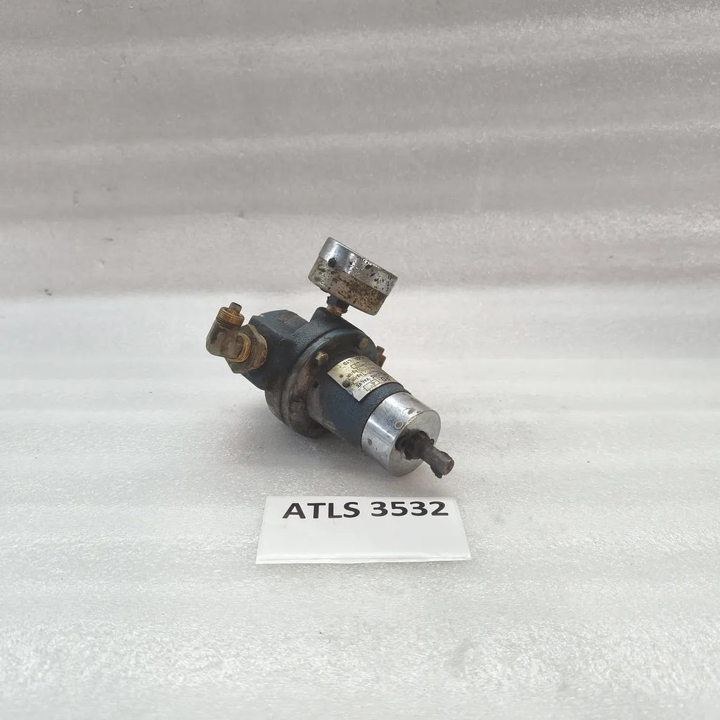 NABCO Reducing Valve RD-4 Primary Press. 9 kg/cm² Secondary Press. 0.5 kg/cm²