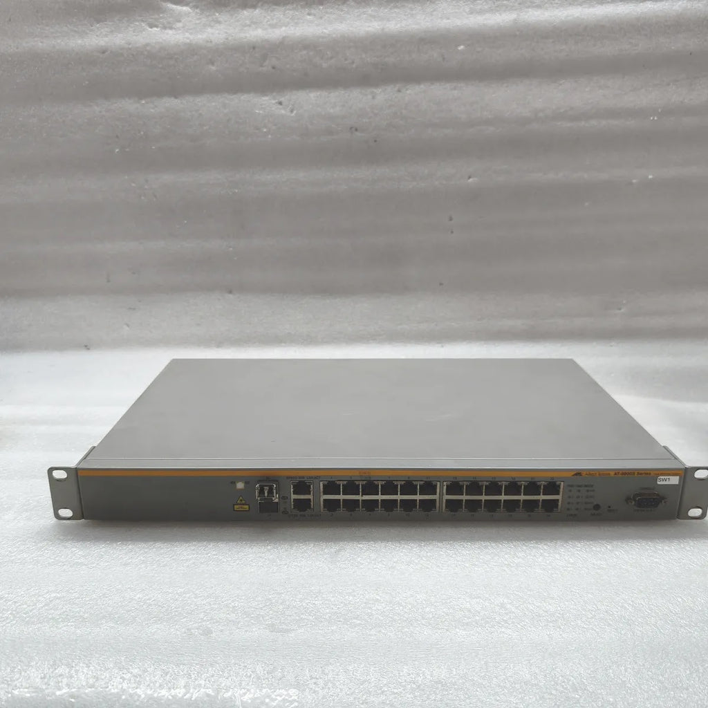 ALLIED TELESYN AT-8000S/24 Managed Ethernet Switch 100-240VAC 50-60Hz 1.5A