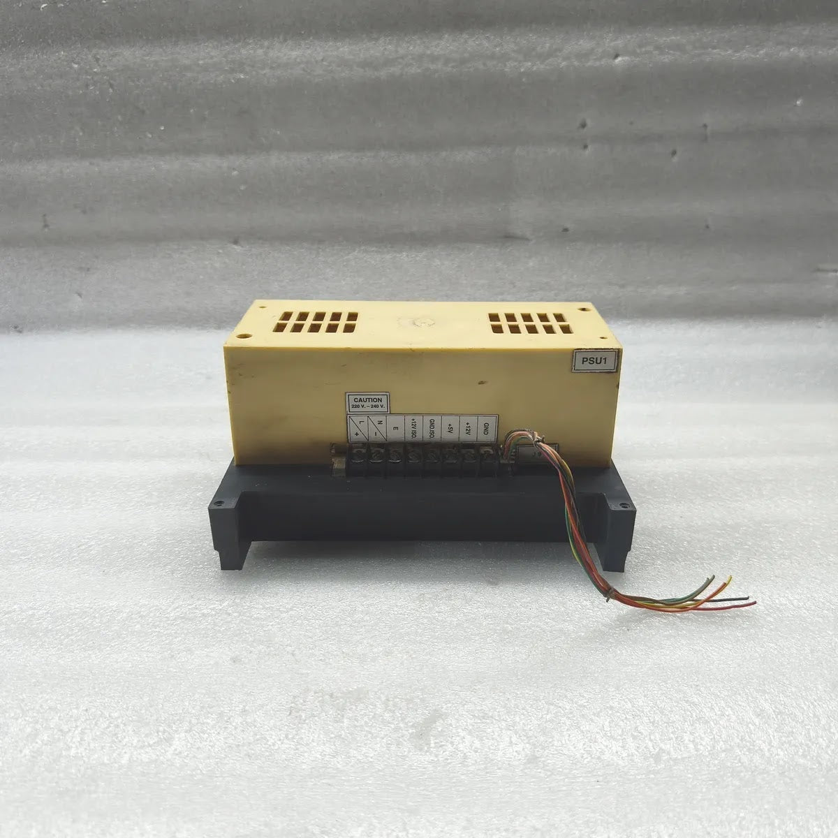 PSU1 POWER SUPPLY UNIT 220V-240V INPUT +12V ISO +5V +12V GND OUTPUTS