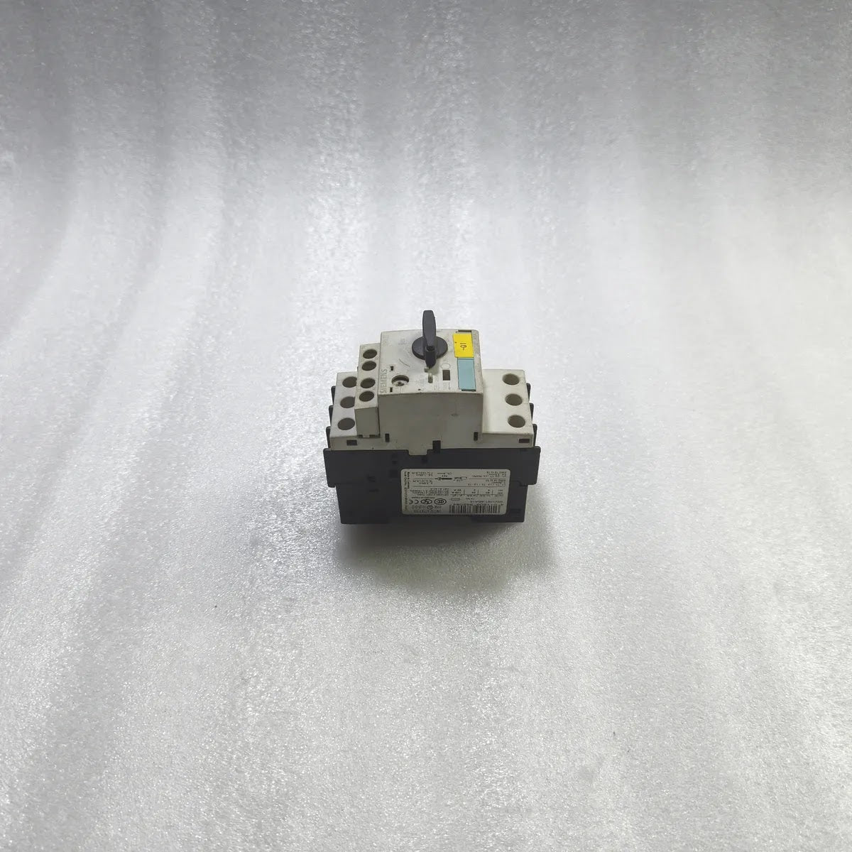 SIEMENS 3RV1021-4BA15 SIRIUS Motor Starter Protector 14-20A 690V 50kA CLASS 10