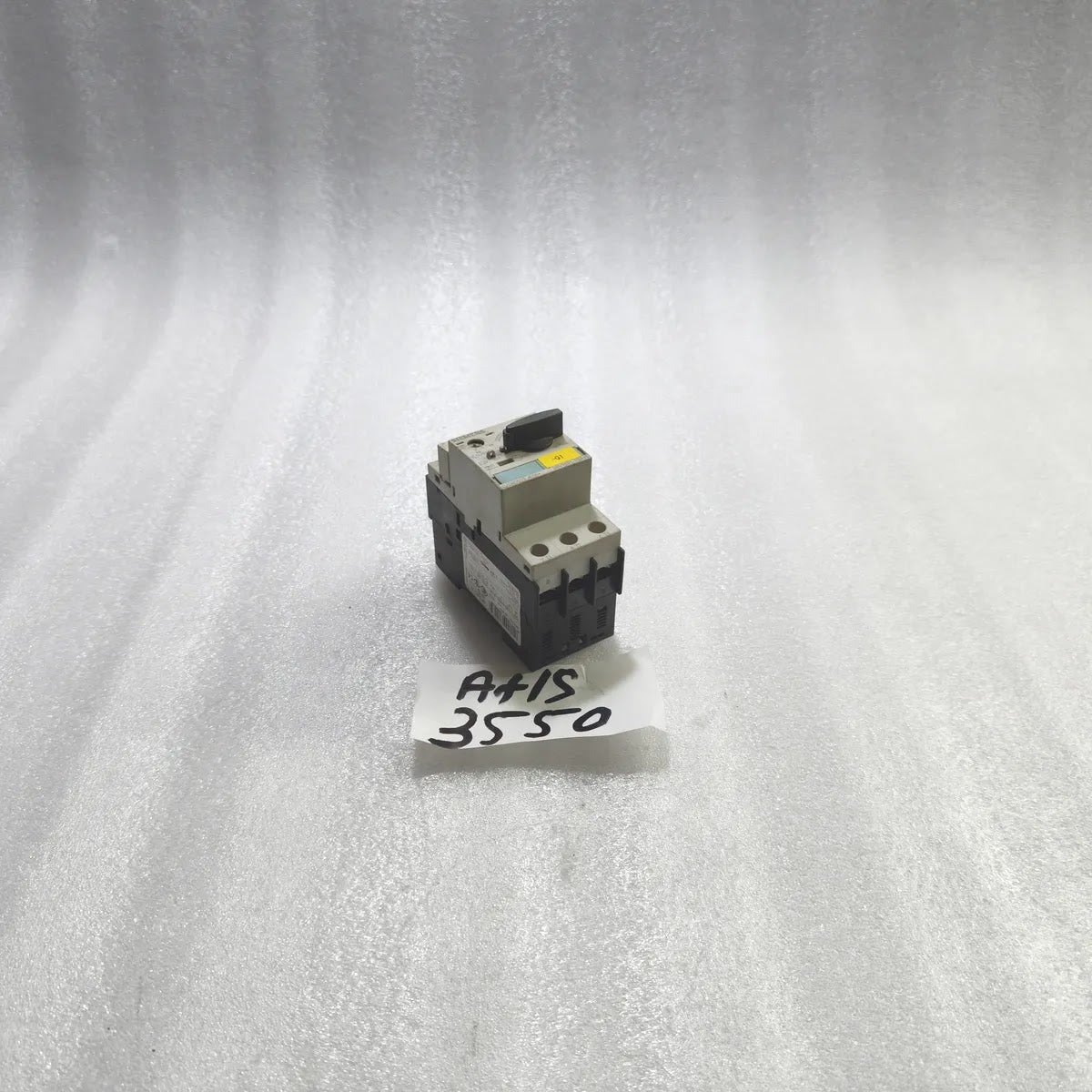 SIEMENS 3RV1021-1GA15 SIRIUS Motor Starter Protector 4.5-6.3A 690V 100kA CLASS