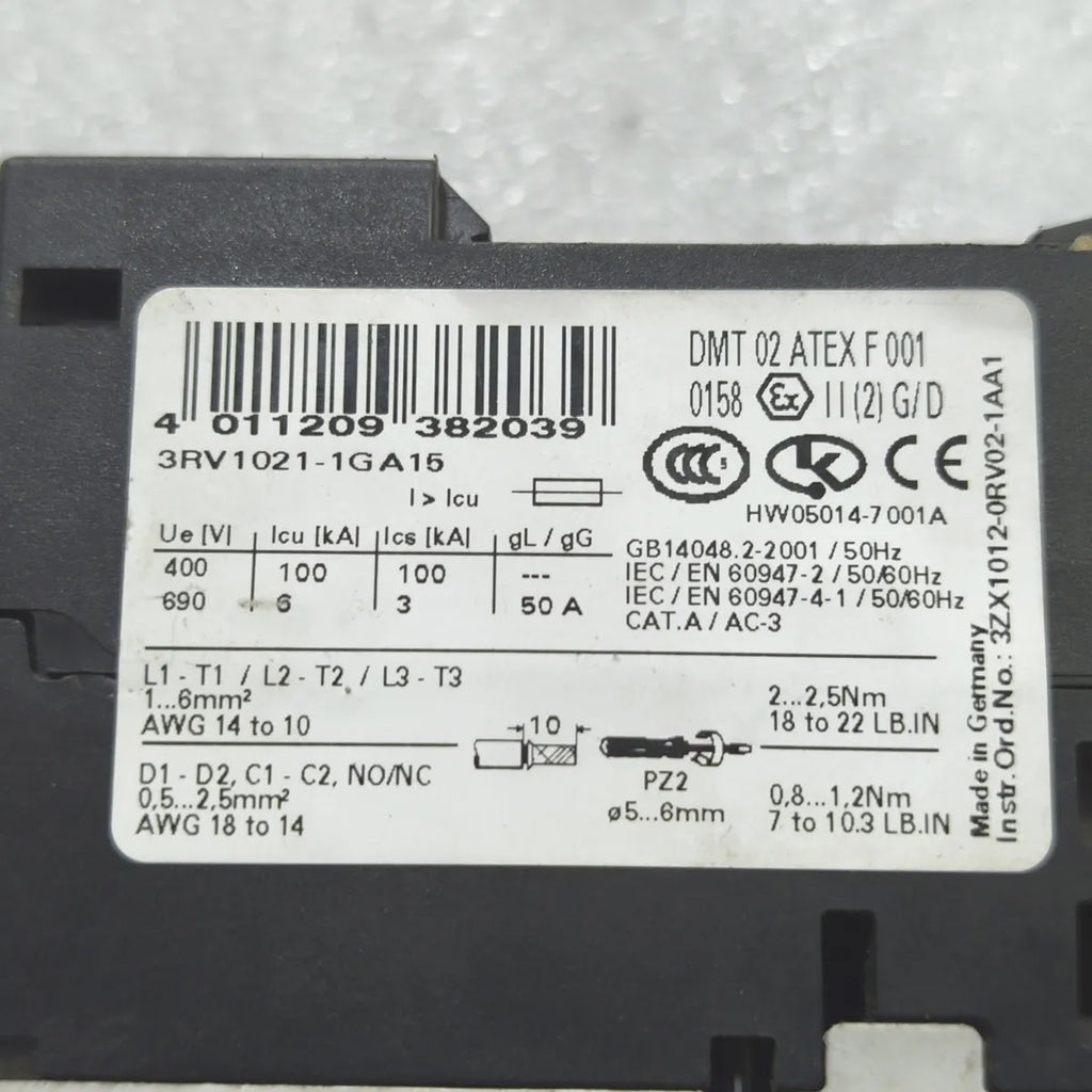 SIEMENS 3RV1021-1GA15 SIRIUS Motor Starter Protector 4.5-6.3A 690V 100kA CLASS