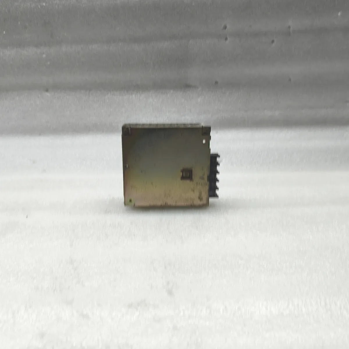 TDK FAW05-3R0 POWER SUPPLY AC INPUT 100-240V 0.4A DC OUTPUT 5V 3.0A 50-60Hz
