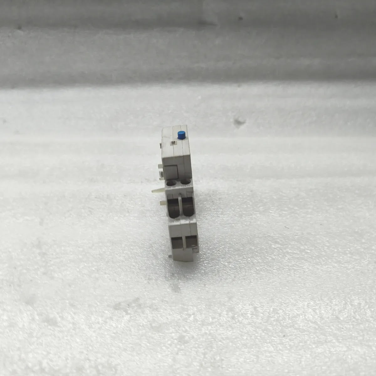 SIEMENS 3RV1921-1M Auxiliary Contact Block 10A/Ui 690V IeAC-12 10A DC-13 AC-15