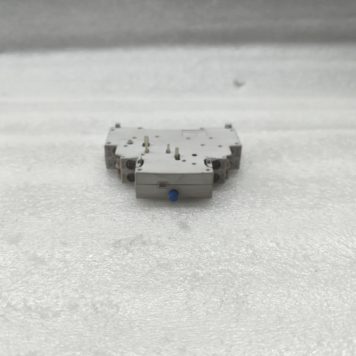 SIEMENS 3RV1921-1M Auxiliary Contact Block 10A/Ui 690V IeAC-12 10A DC-13 AC-15