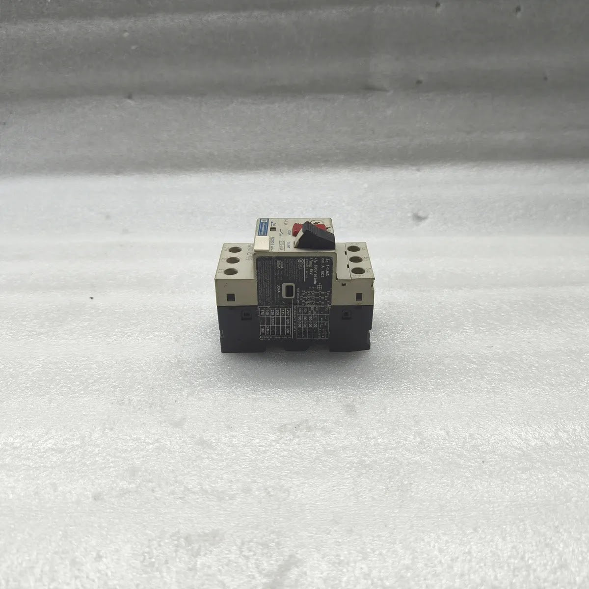 TELEMECANIQUE GV2-M06 Motor Circuit Breaker 1-1.6A 690V 50/60Hz 3-Pole