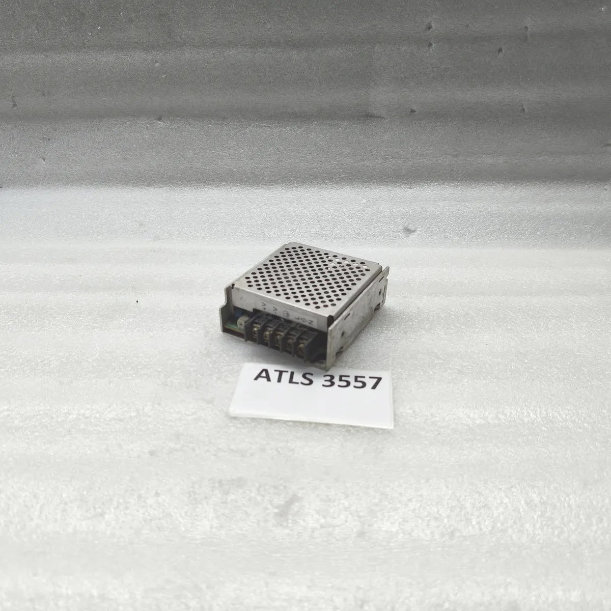OMRON S8JX-N05024C POWER SUPPLY INPUT AC100-240V 50/60Hz 1.4A OUTPUT DC24V 2.1A