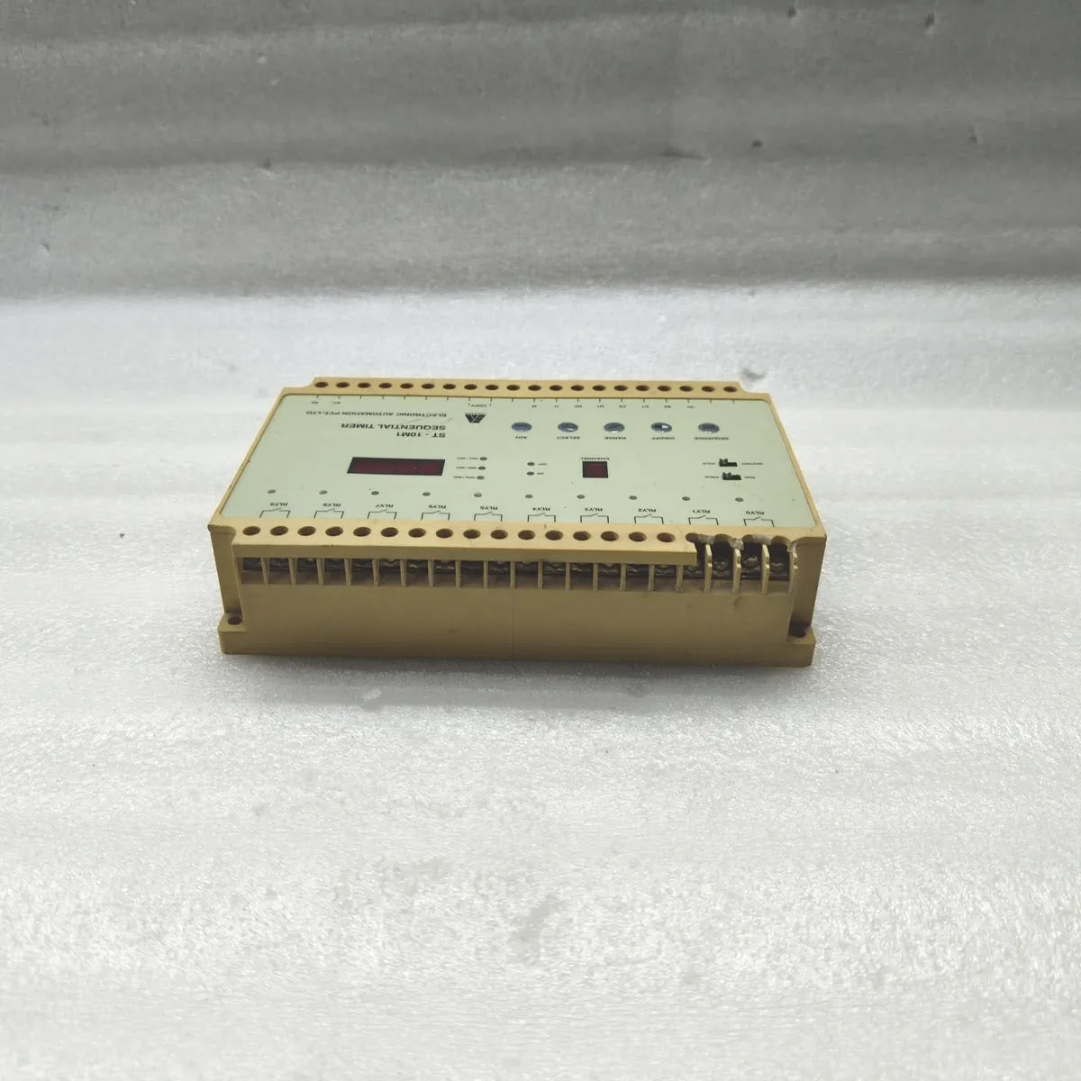 EAPL ST-10M1 SEQUENTIAL TIMER 10-Channel 85-270V AC/DC 10A 250VAC Relay Output