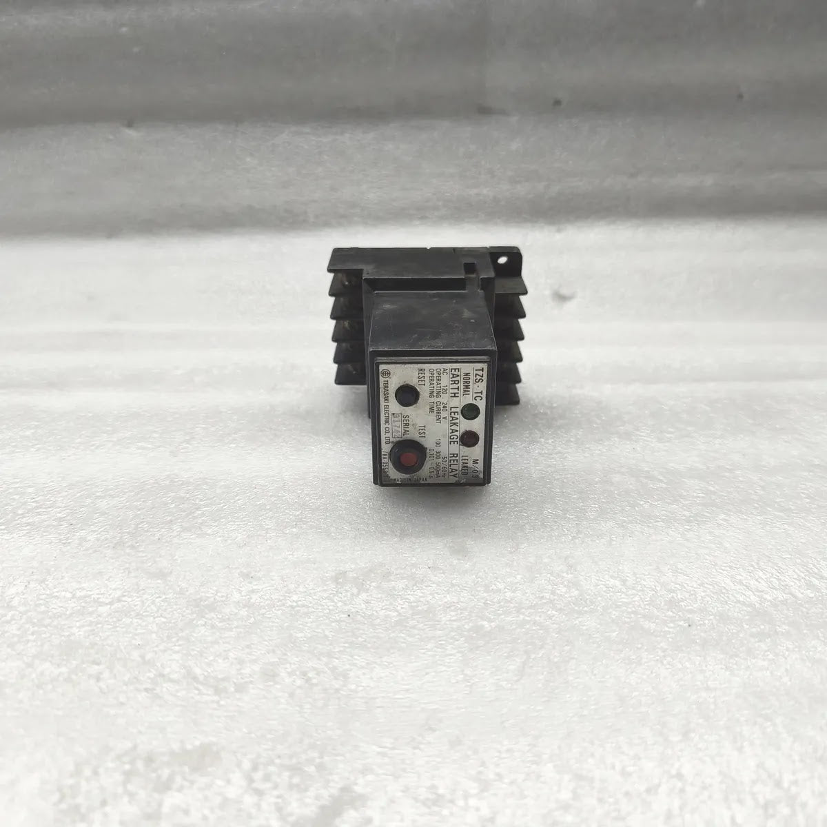 TERASAKI ELECTRIC TZS-TC M/0.3 EARTH LEAKAGE RELAY AC 120/240V 50/60Hz