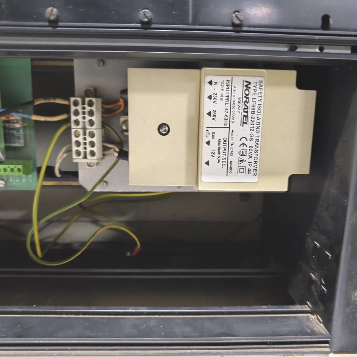 Consilium Marine KVC 413 Gas Detection Control Panel 6-Ch % LEL + KVC 312