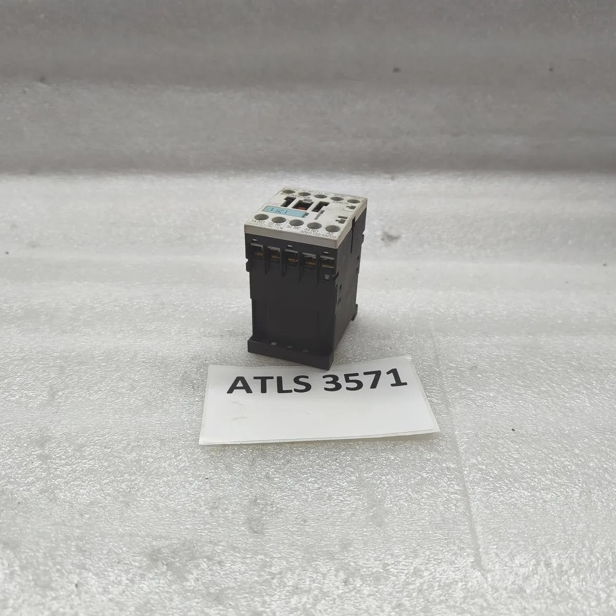 SIEMENS SIRIUS 3RH1122-1AP00 CONTACTOR RELAY 10A 690V 230V 50/60Hz 2NO 2NC